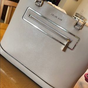 Michael Kors Dual Pocketed Tote Bag